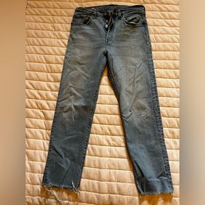 Women’s Levi’s straight ankle jeans with raw hem. Size 27x26